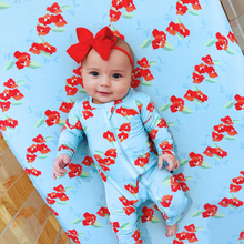 Load image into Gallery viewer, Amalfi Coast Red Flower Crib Sheet